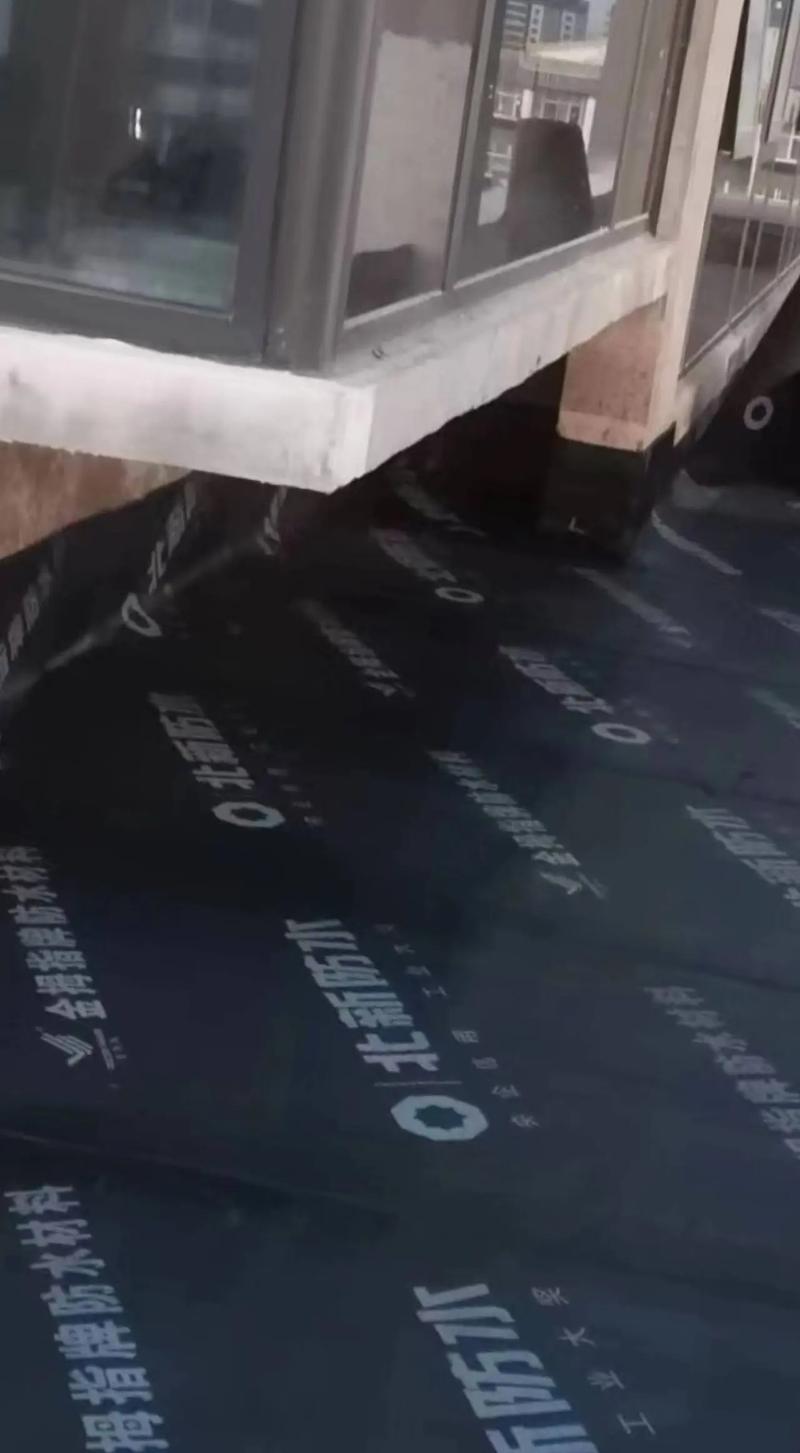 平頂山雨中情#專業(yè)防水外墻漆施工 #房屋修繕補漏 #防潮防霉